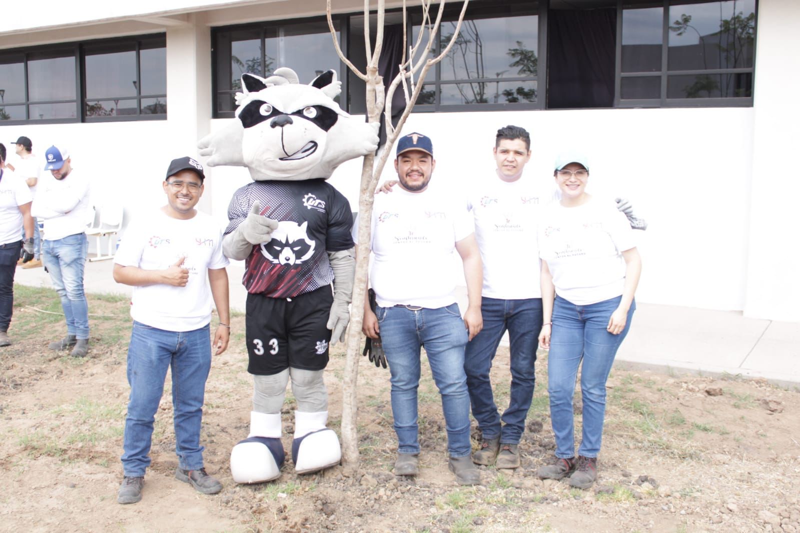 YKM y UTS - Fotografía 7